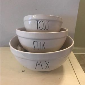 Rae Dunn mixing bowls